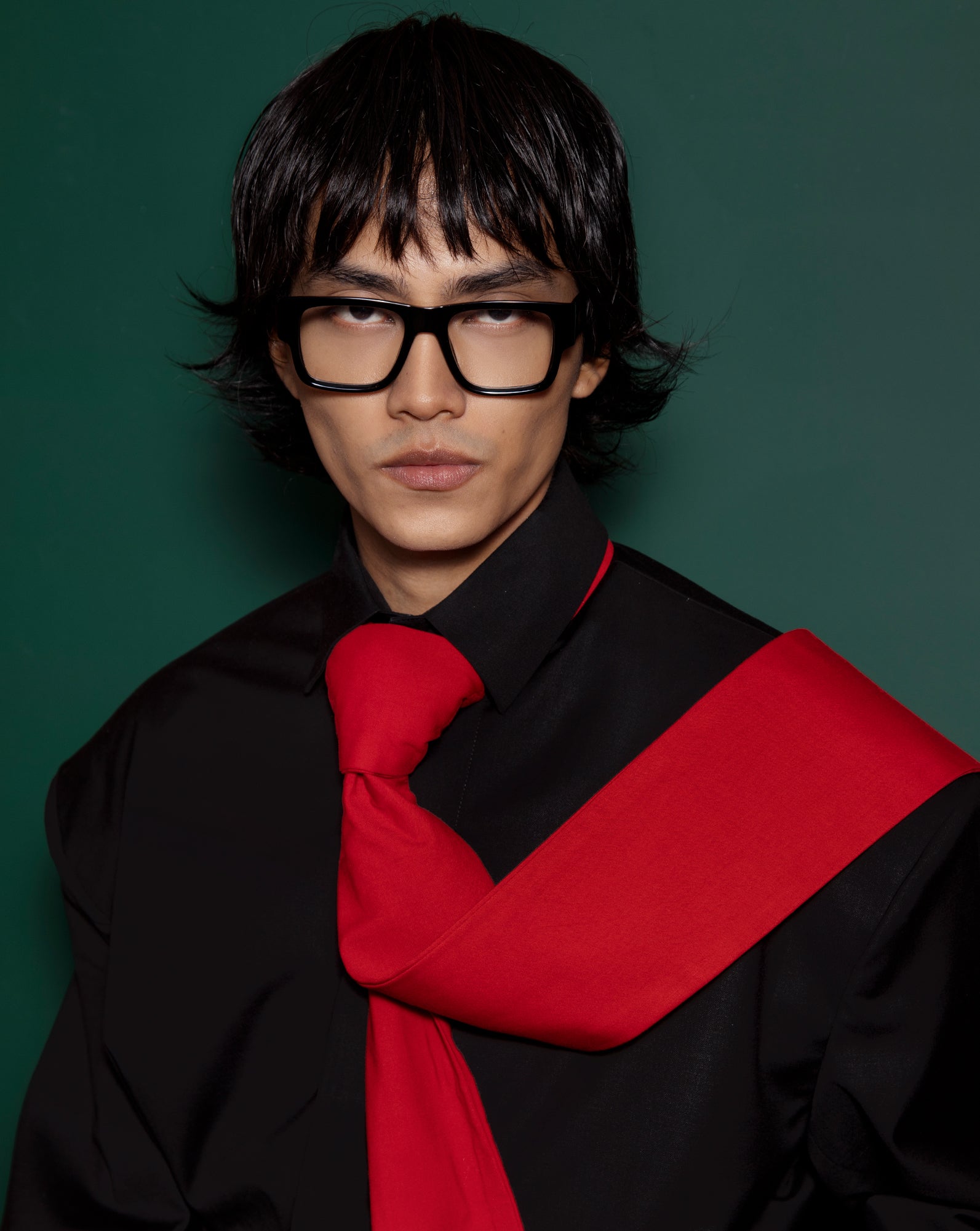Kemeja Bahu (Black) //Tie Bag (Red)