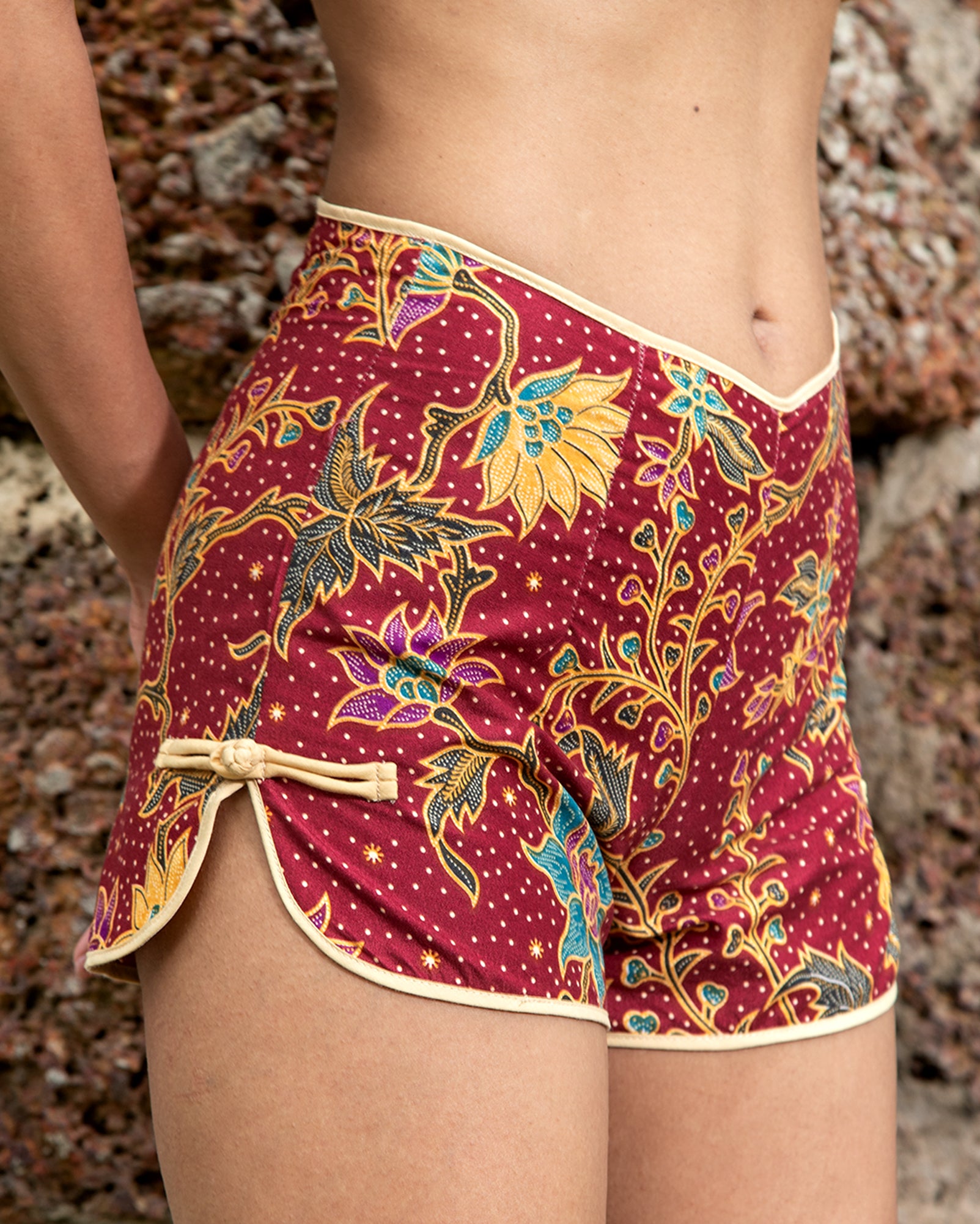 Samfu Riau (Ruby Daffodil Batik)