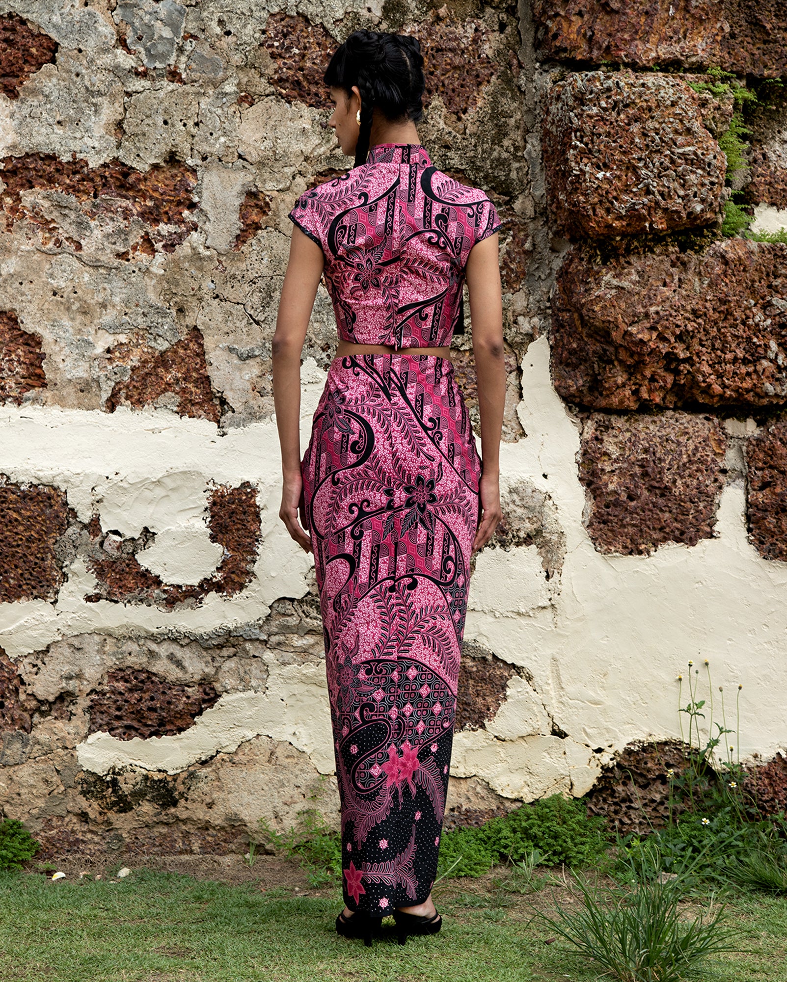 Cheongsam Riau (Black Pink Batik)