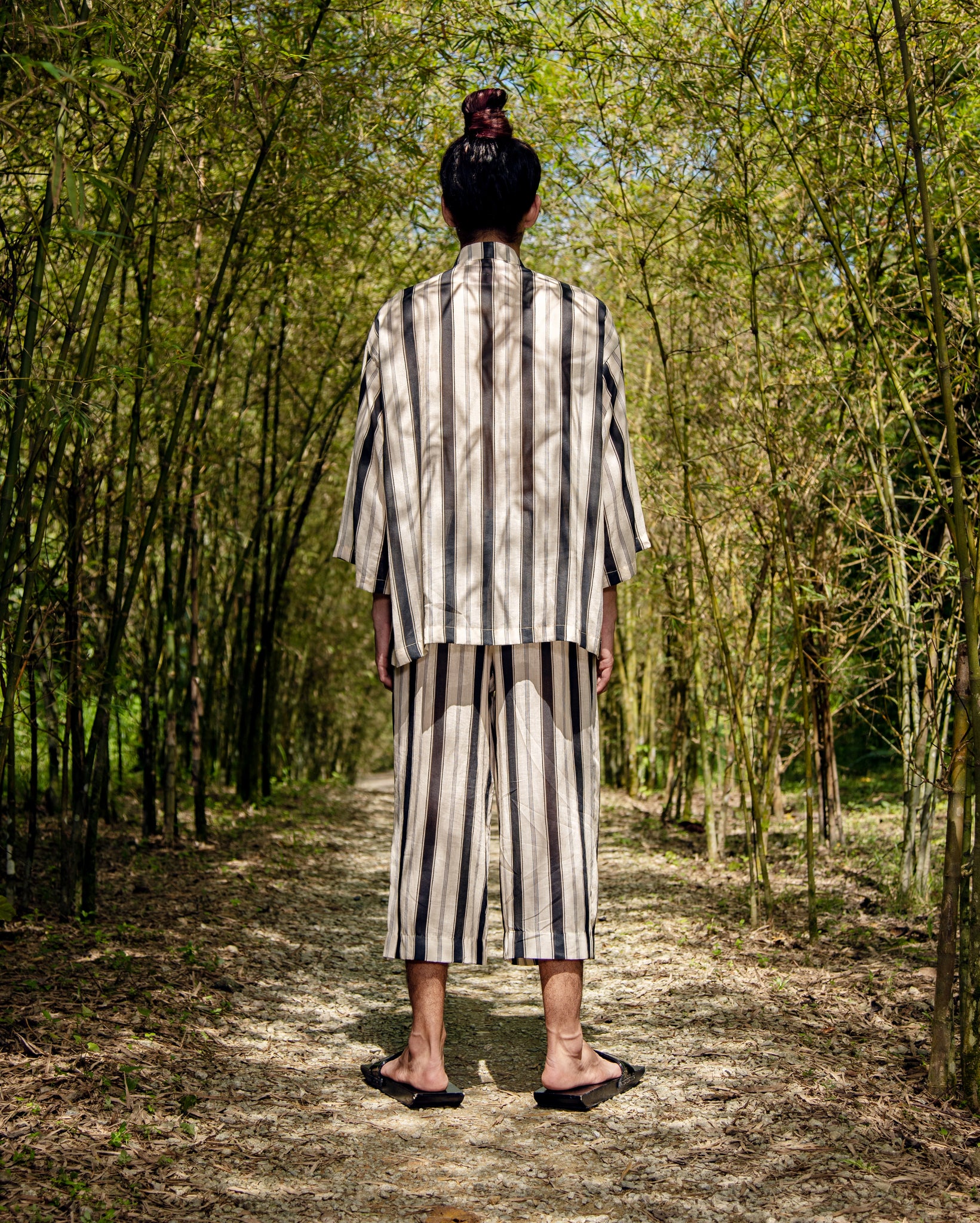 Wu Tang (Black Stripe Linen)