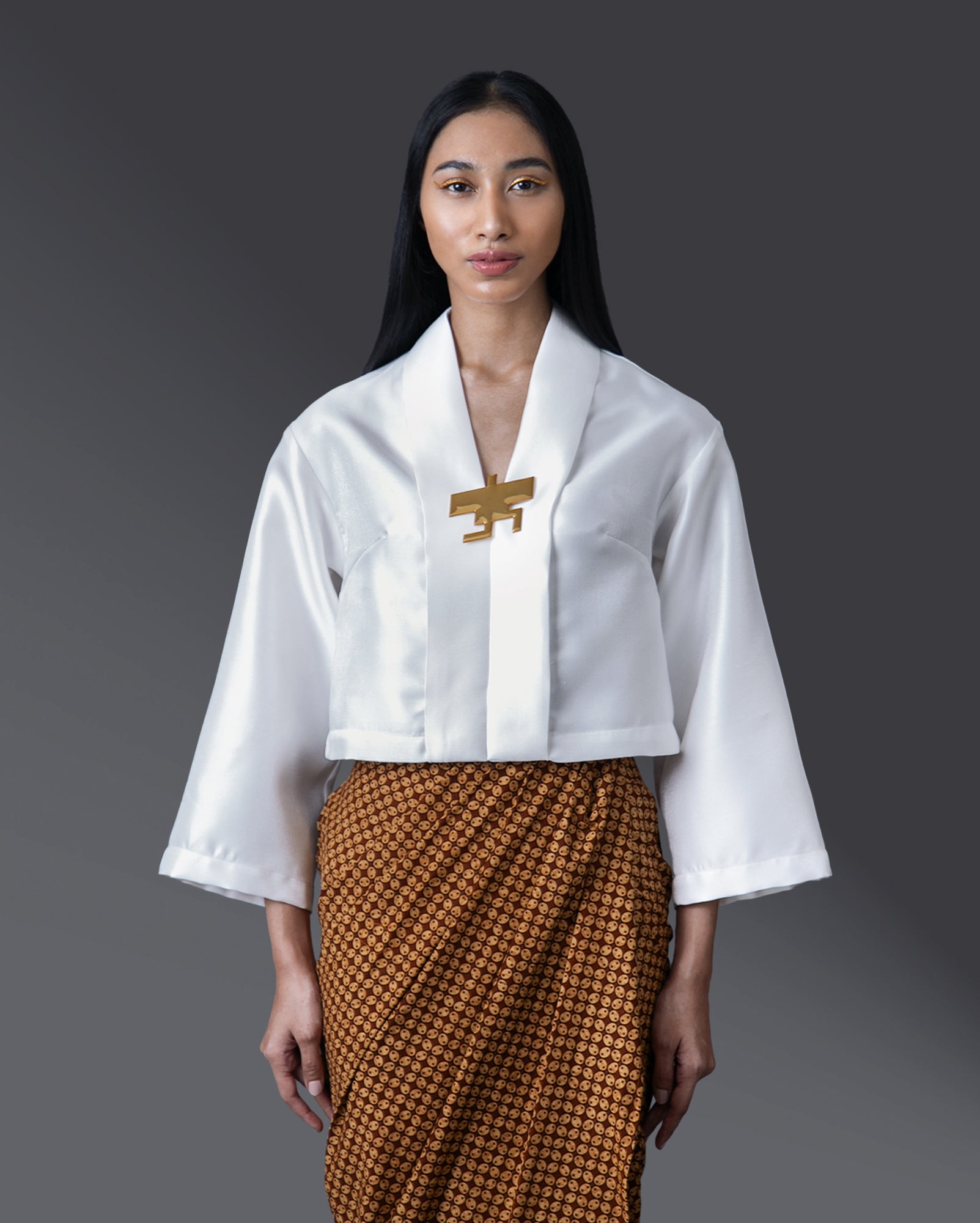 Kebarung Krop (White)