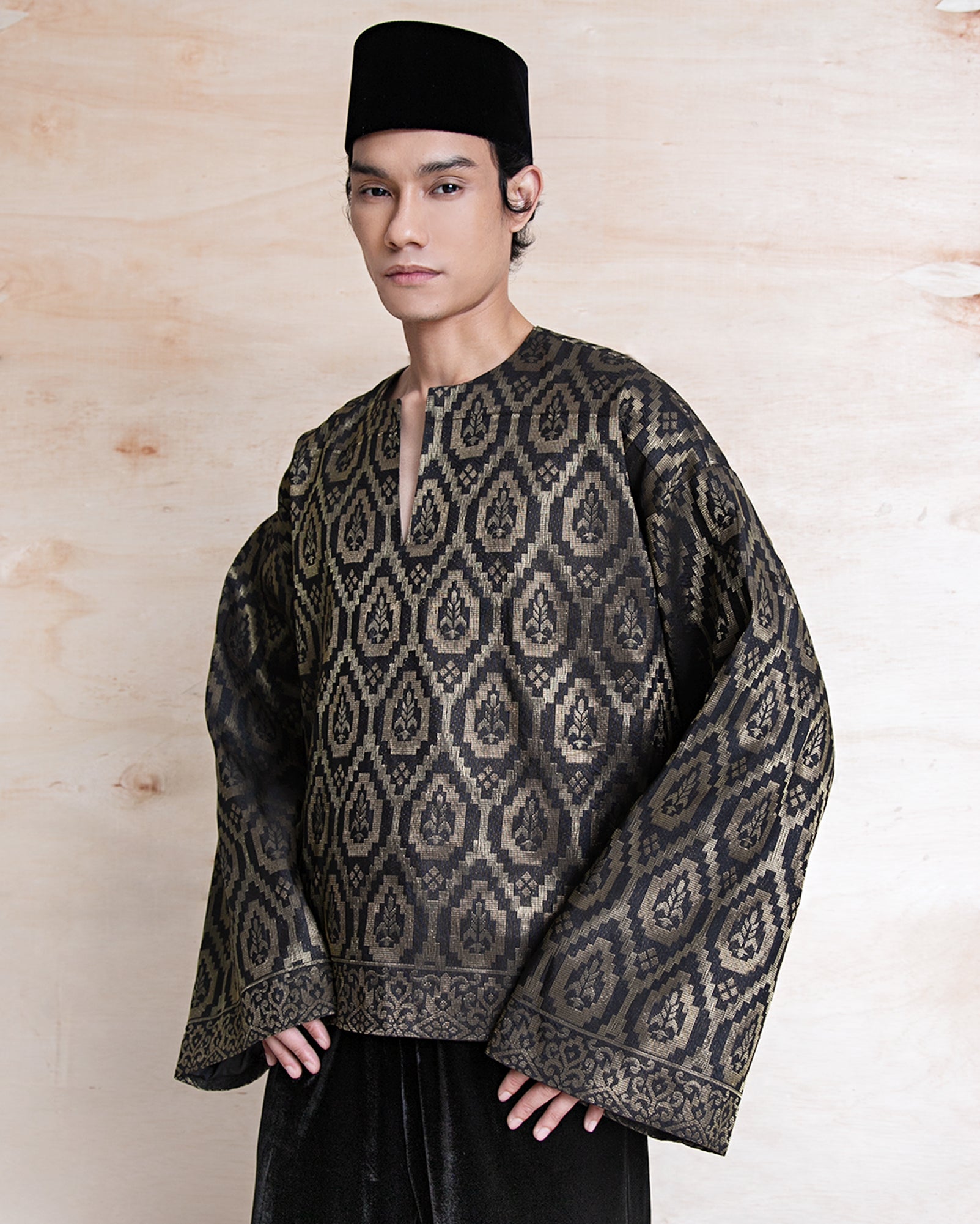 Baju Songket Teluk Belanga (Gold)