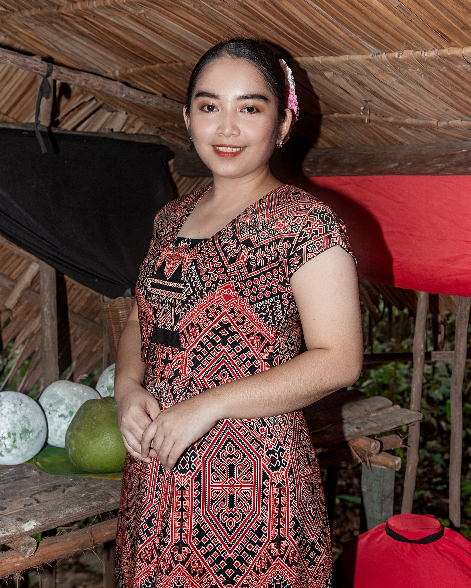 Kebaya Krop Borneo (Red Black)
