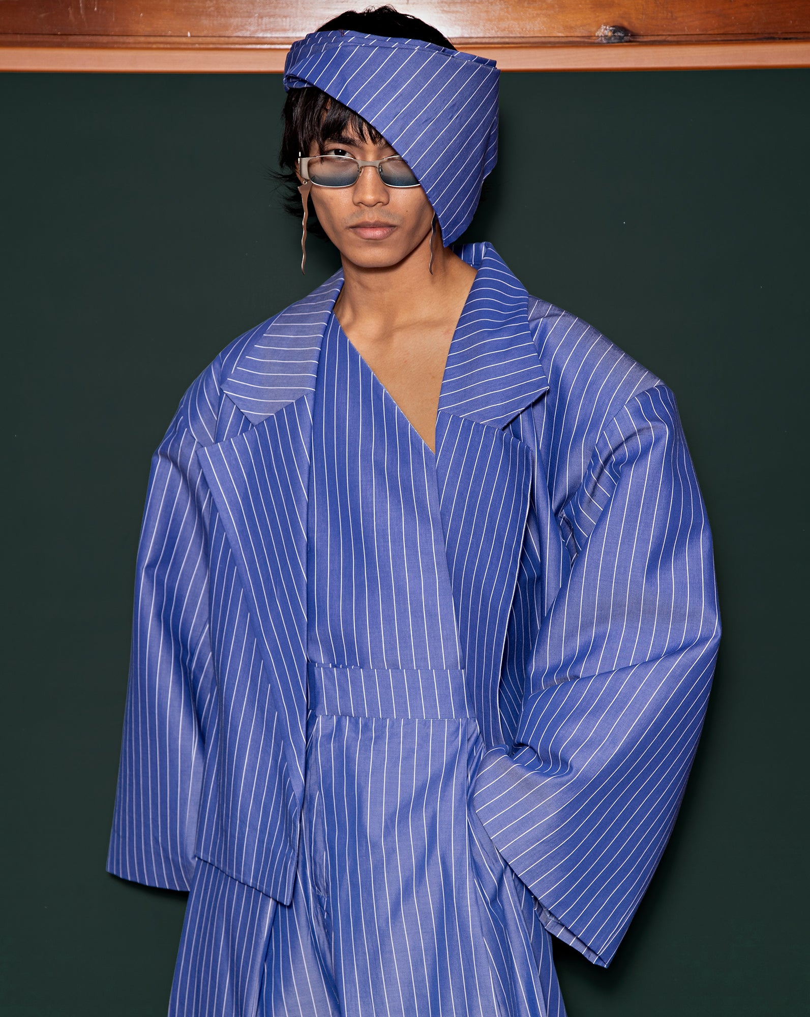 Blazer Pesak (Blue Pinstripes)