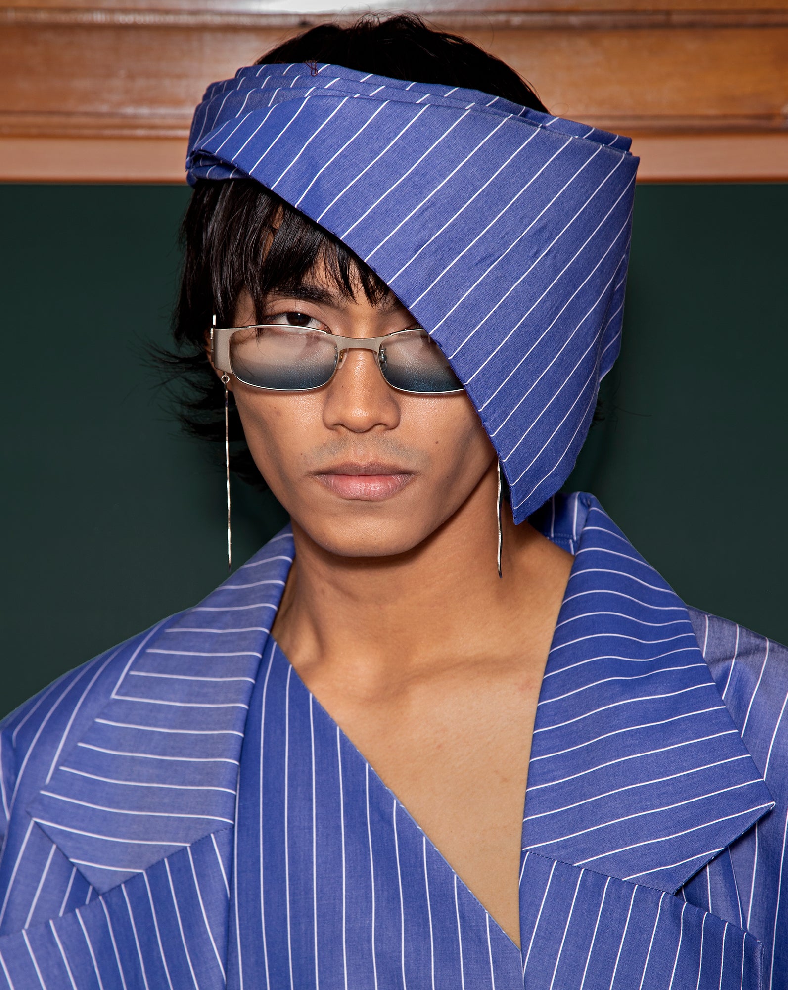 Blazer Pesak (Blue Pinstripes)
