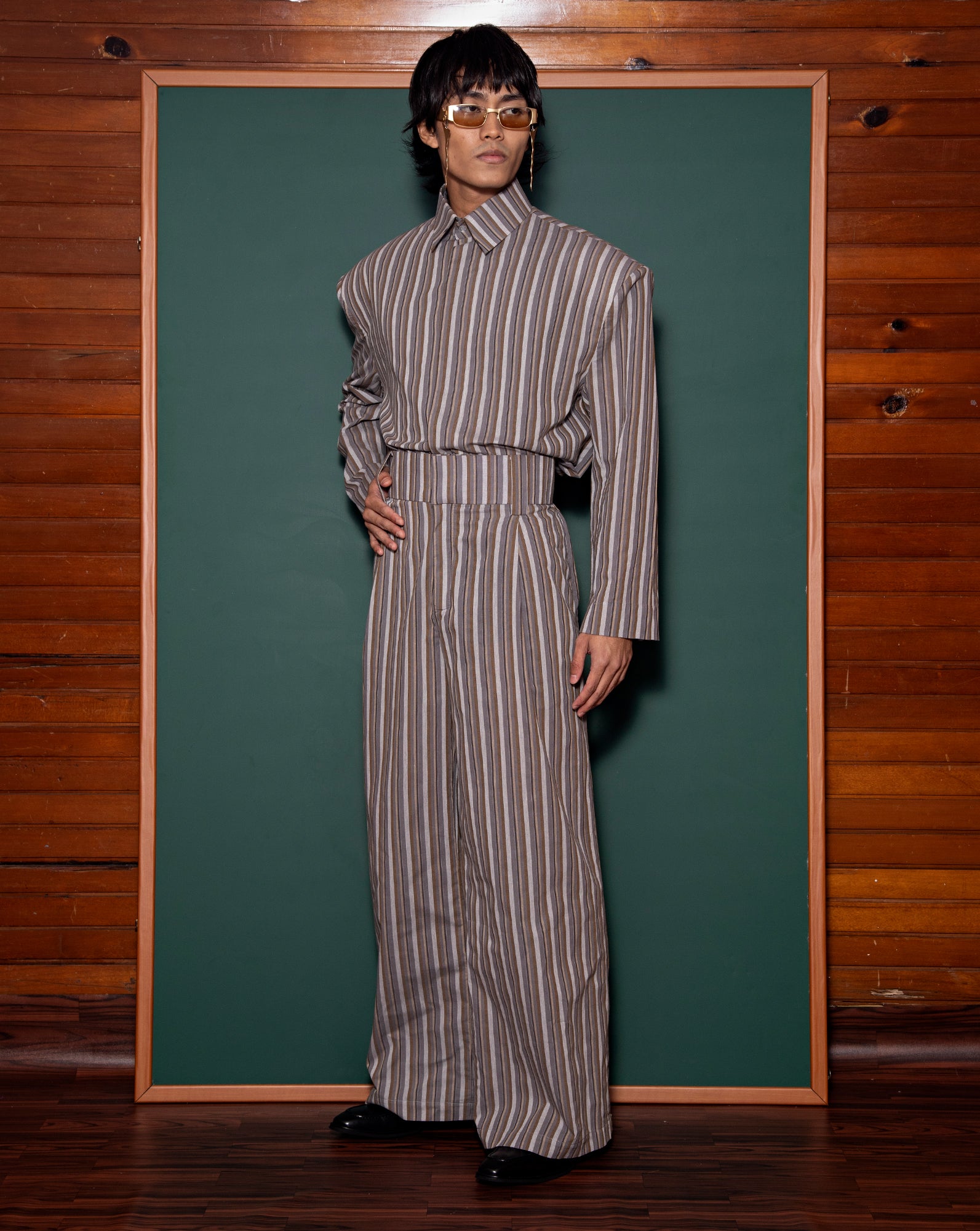 Kemeja Bahu (Grey Brown Stripes)