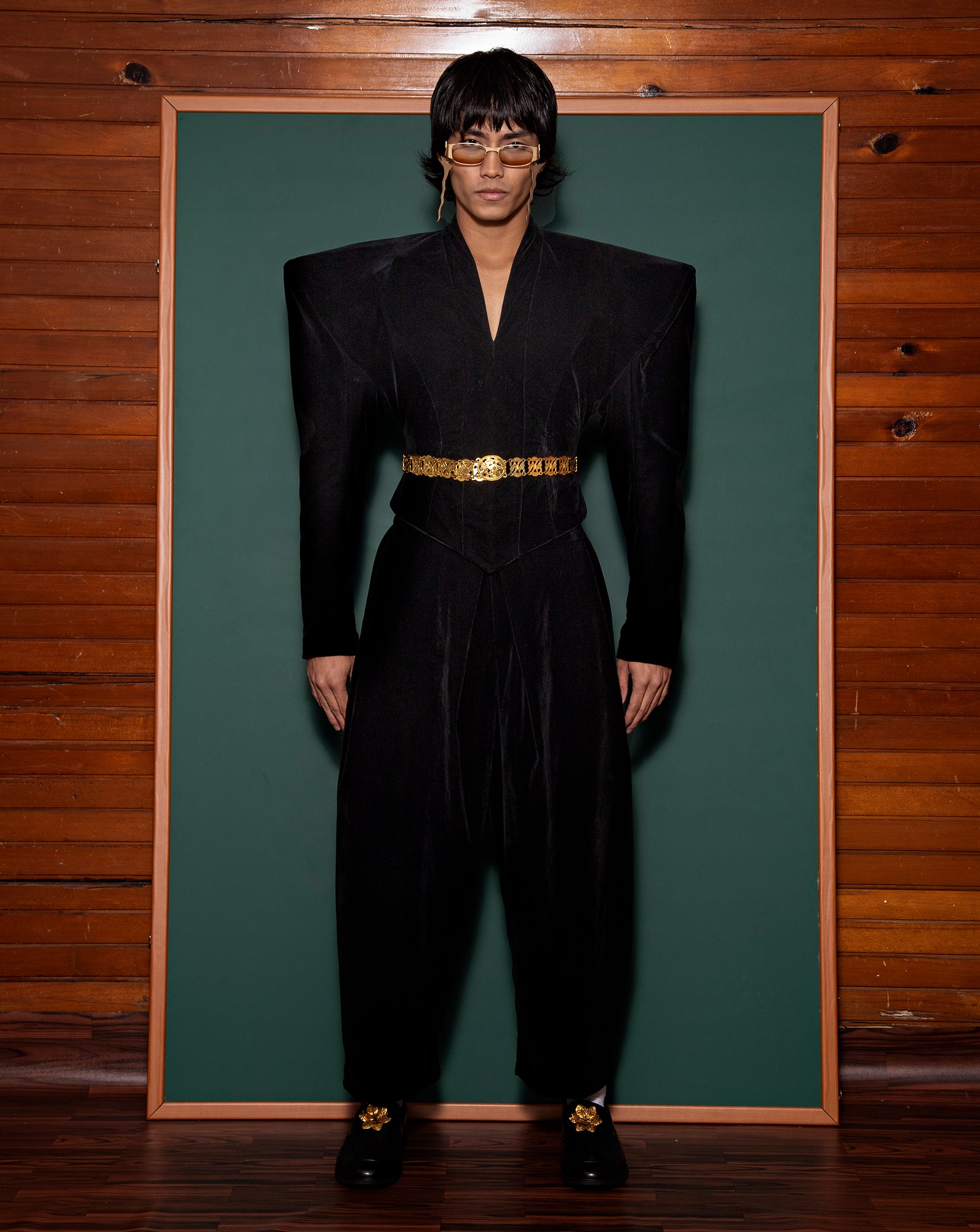 Kebaya Baldu (Black Velvet) // Skirt Parang (Black Viscose)