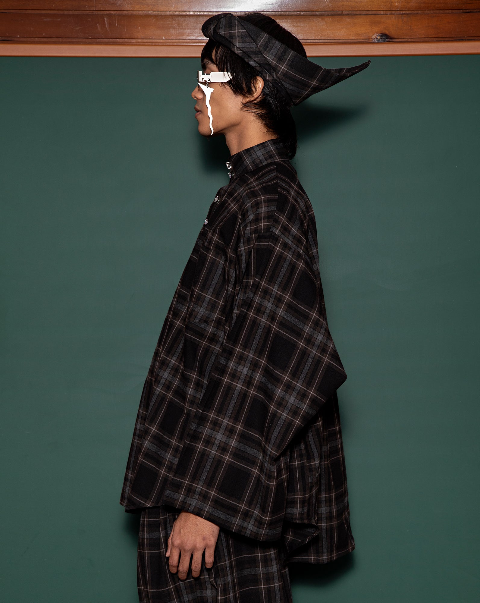 Baju Melayu Oversaiz Cekak Musang (Black Grey Plaid)