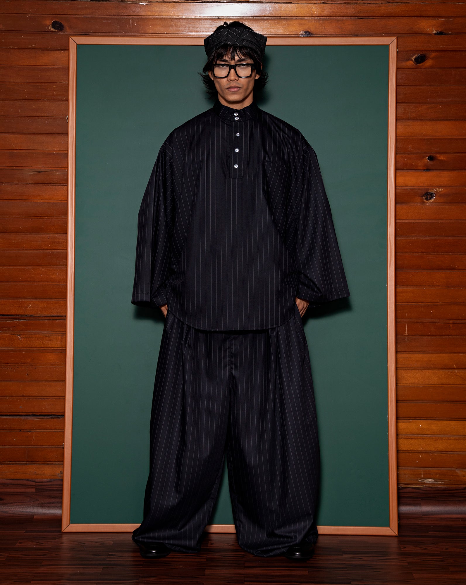 Baju Melayu Oversaiz Cekak Musang (Navy Pinstripes)