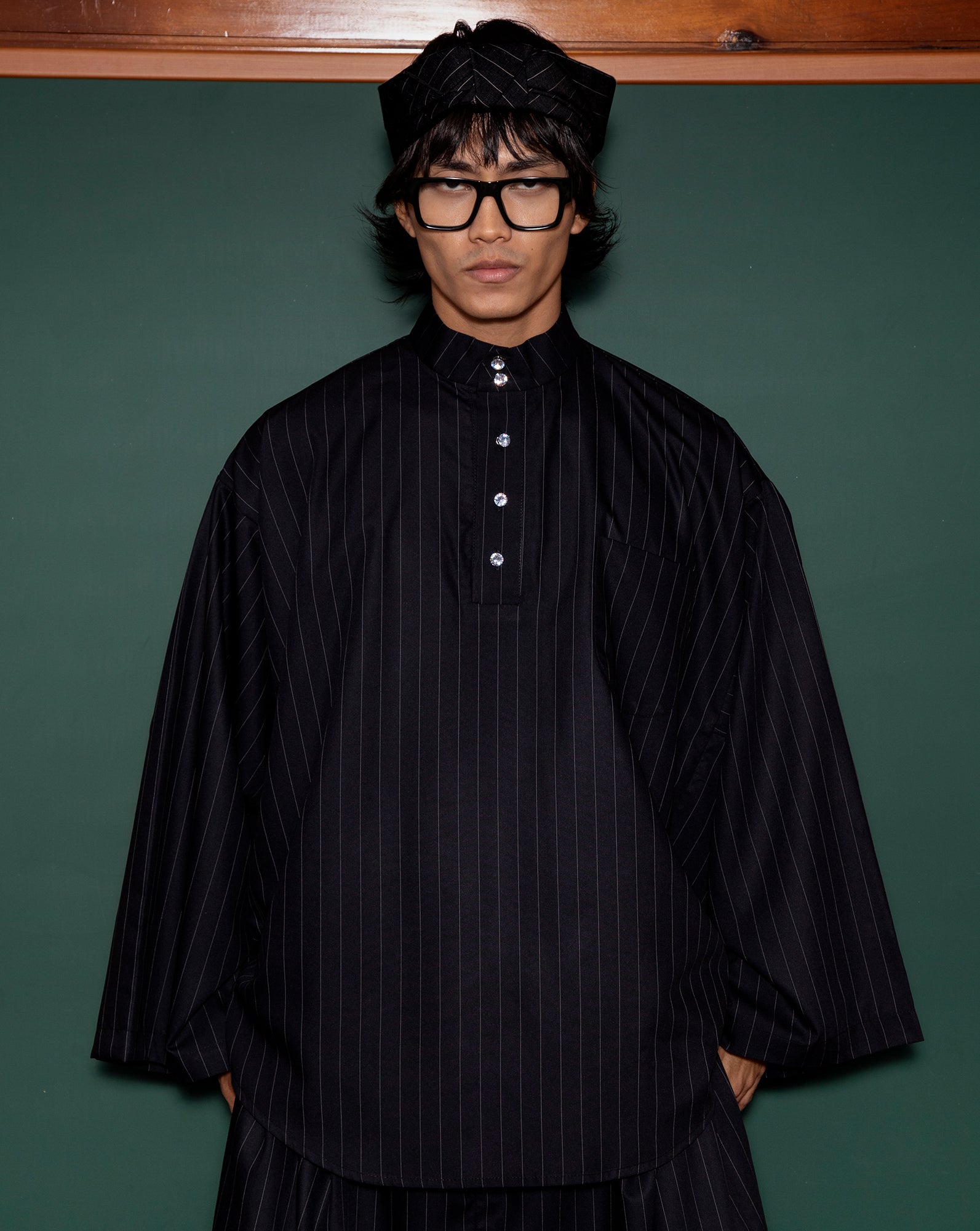 Baju Melayu Oversaiz Cekak Musang (Navy Pinstripes)