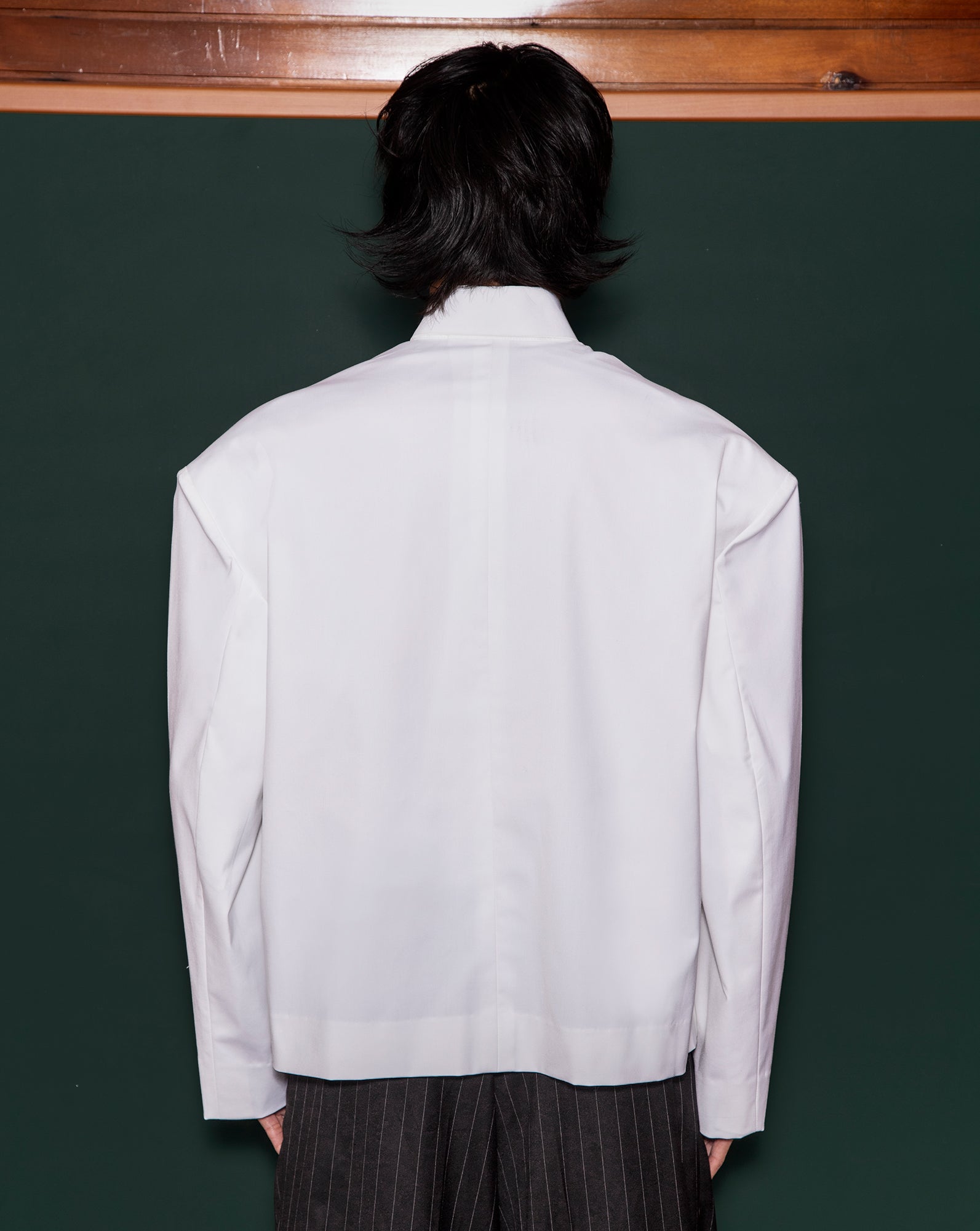 Kemeja Bahu (White)
