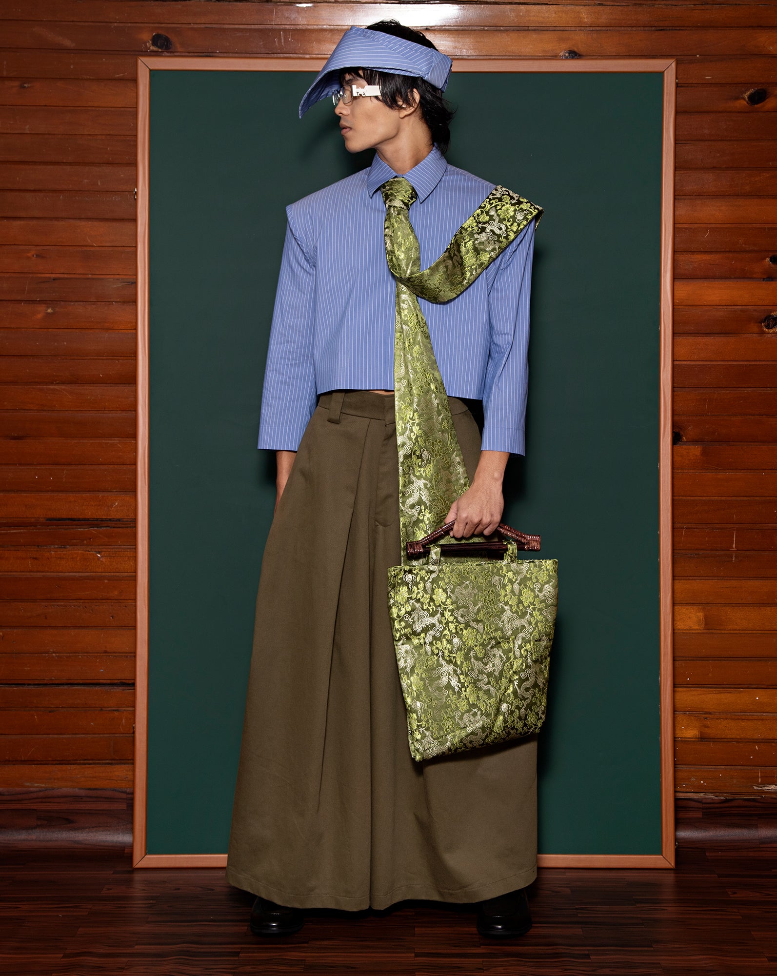 Kemeja Blazer Krop (Jalur Biru Putih) // Tie Bag (Olive Dragon)