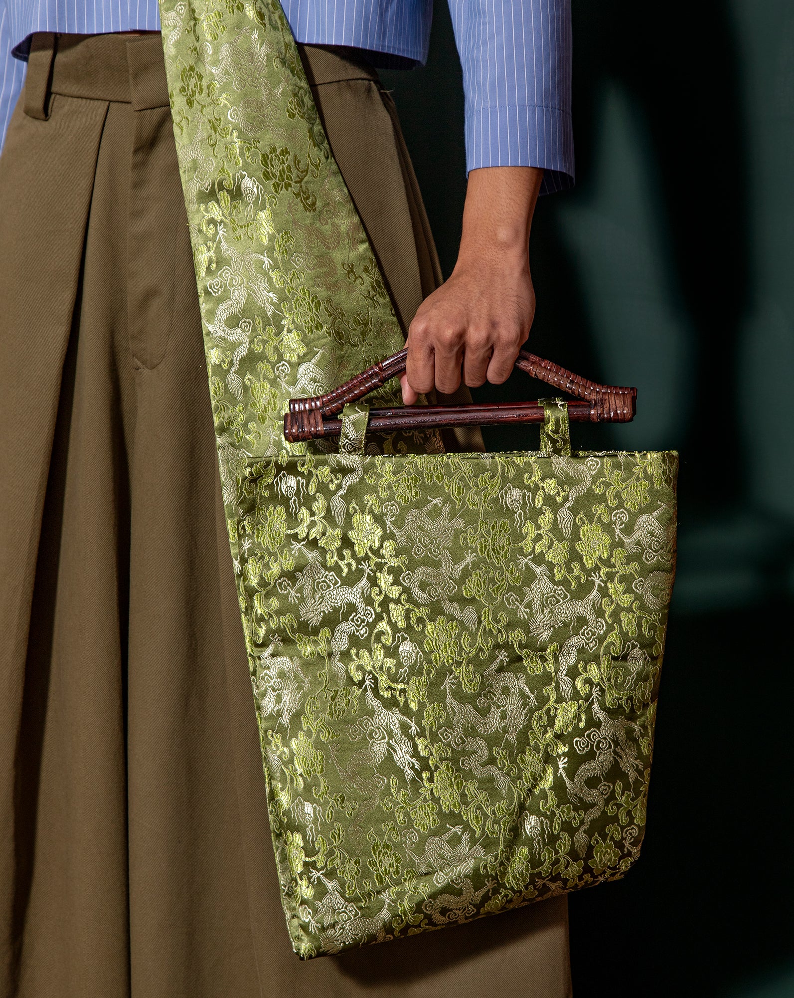 Kemeja Blazer Krop (Jalur Biru Putih) // Tie Bag (Olive Dragon)