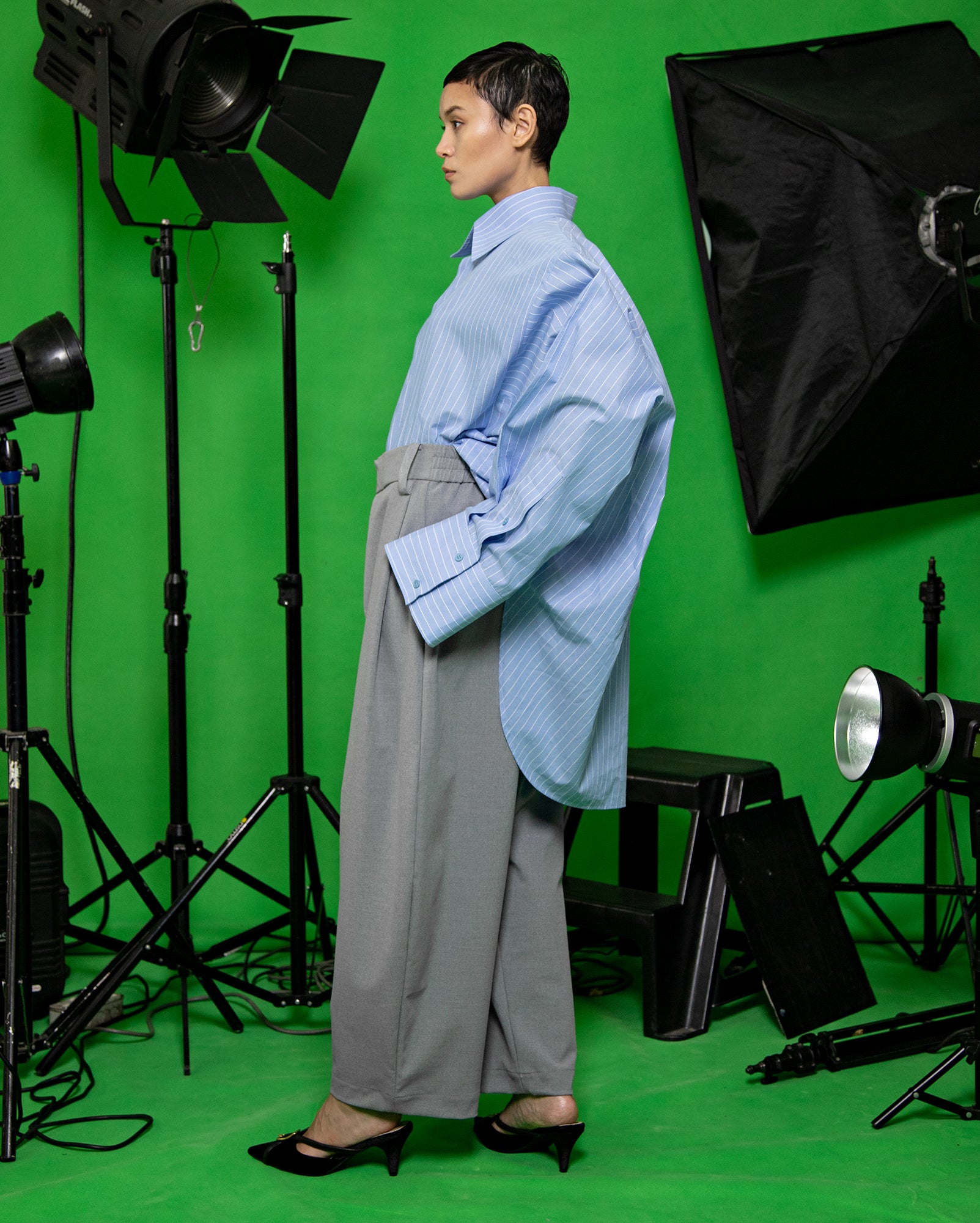 Kemeja Jalur Biru Putih