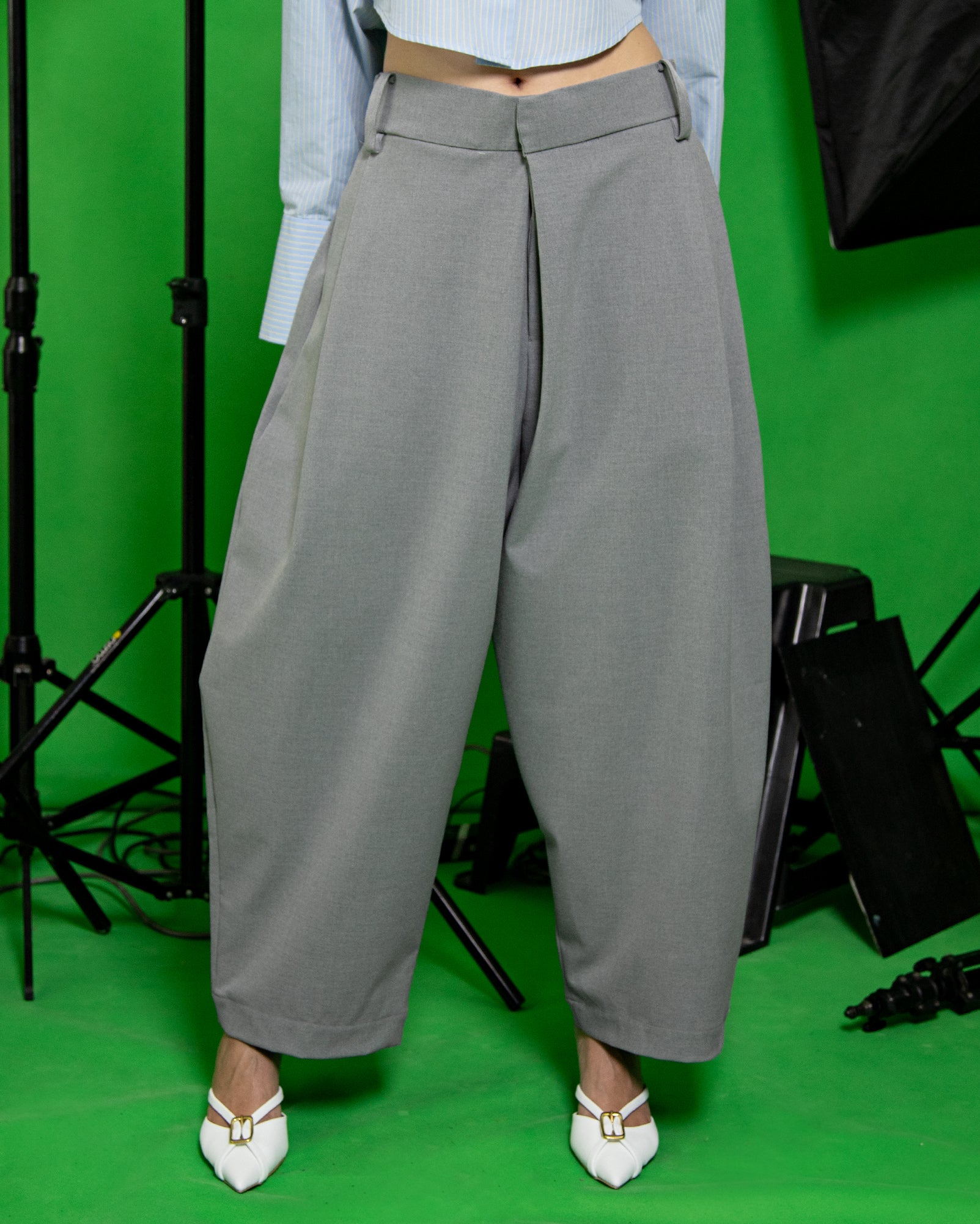 Kemeja Jalur Biru Kuning / Lobak Pants (Grey)