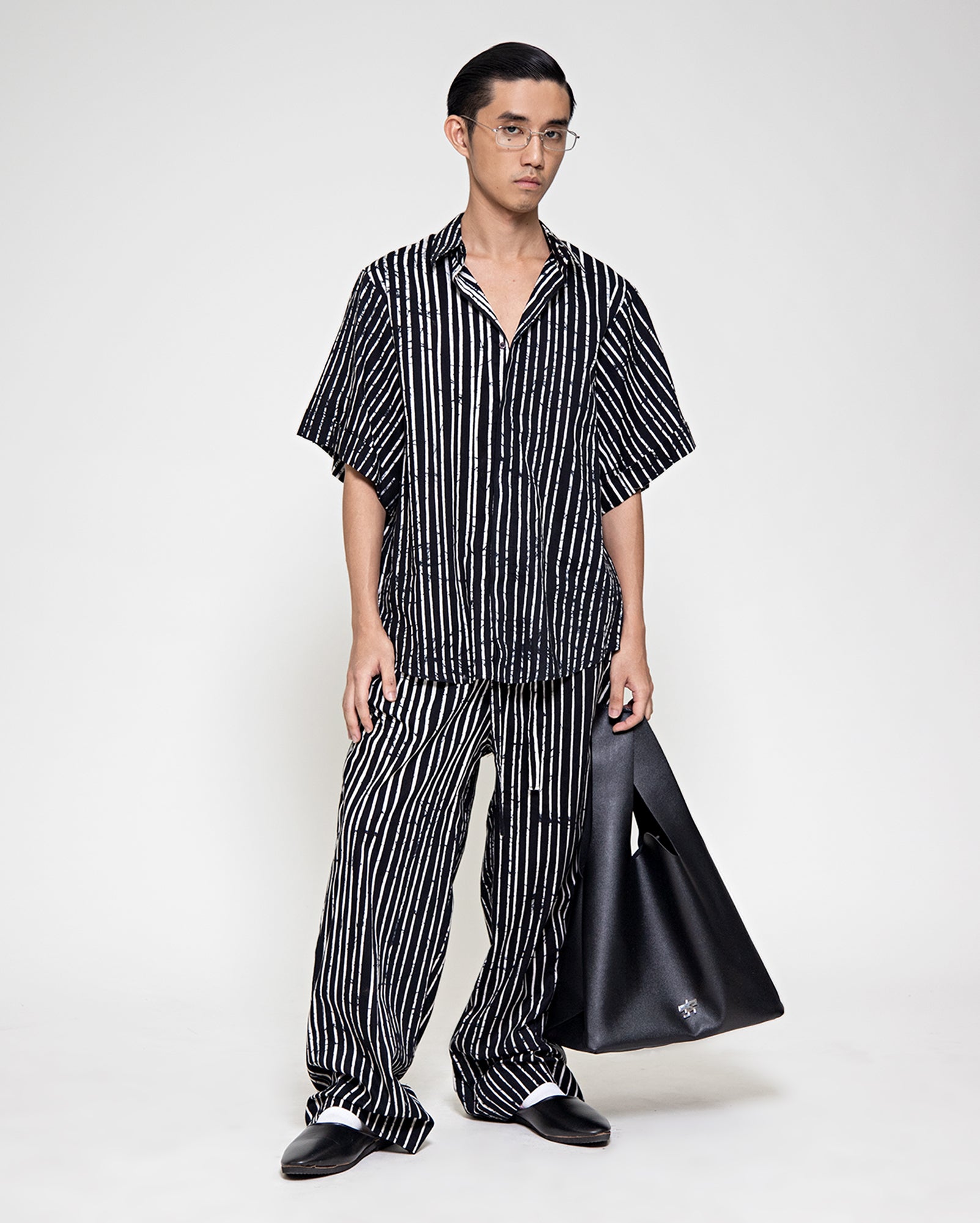 Kemeja Jalur Batik (Black)
