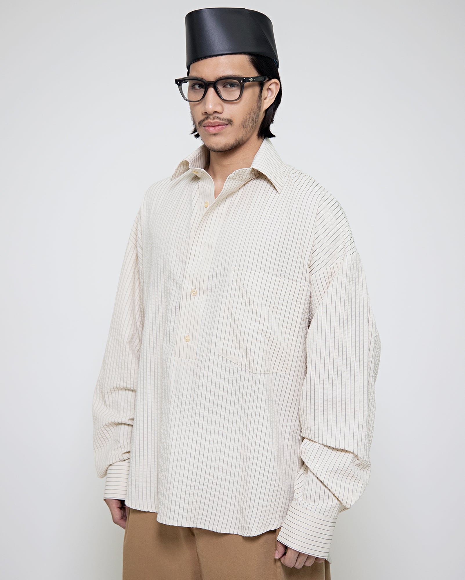 Kemeja Polo (Cream) / Ramlee Pants (Khaki)