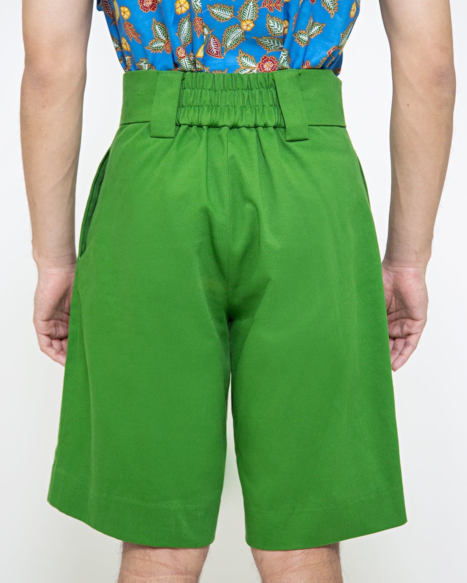 Baju Batik Krop Kargo (Blue) / Bermuda Shorts (Green)