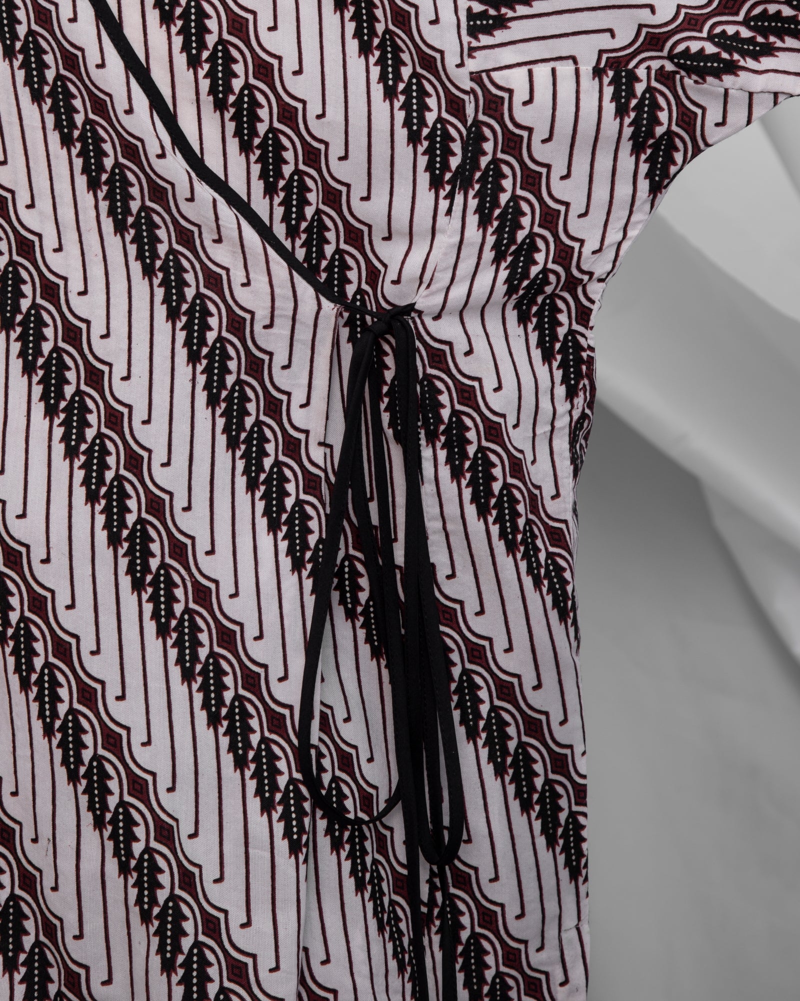 Baju Silang (Batik)