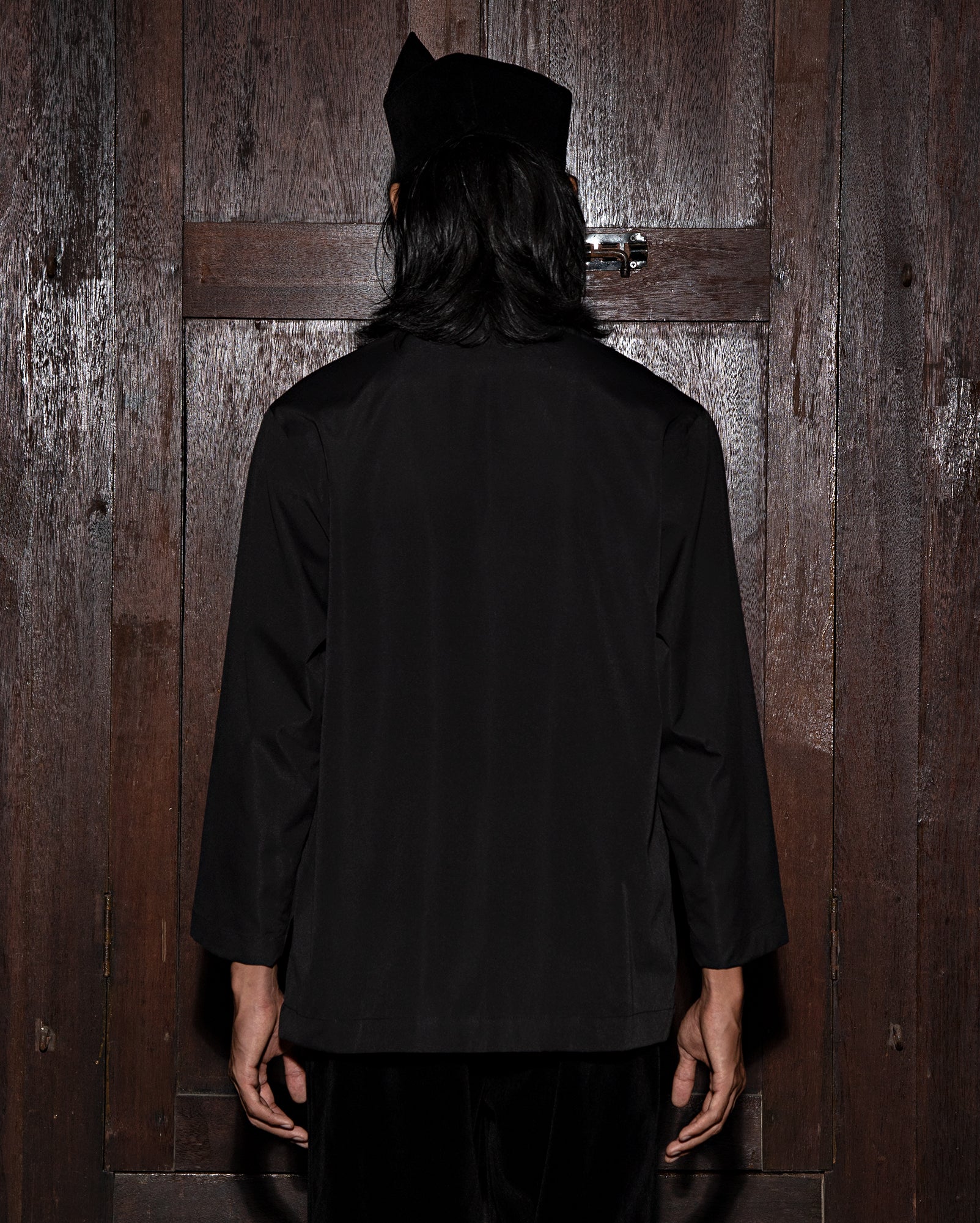 Qabaya Atas (Black)