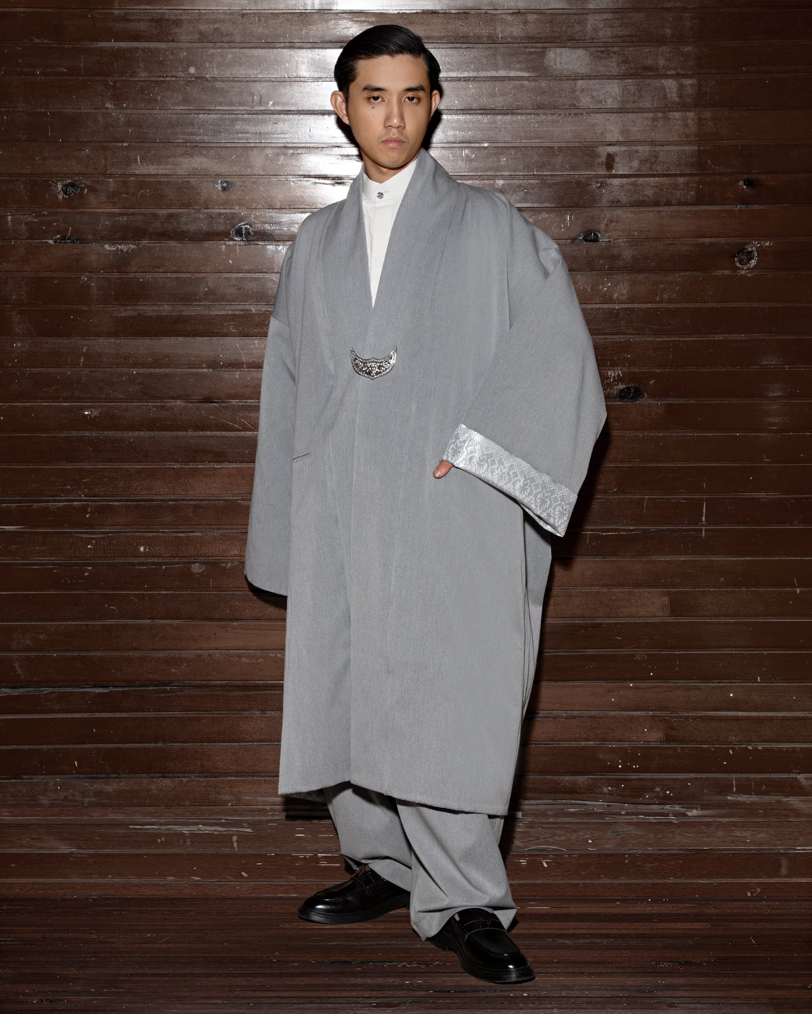 Qabaya (Silver Songket Grey Wool)