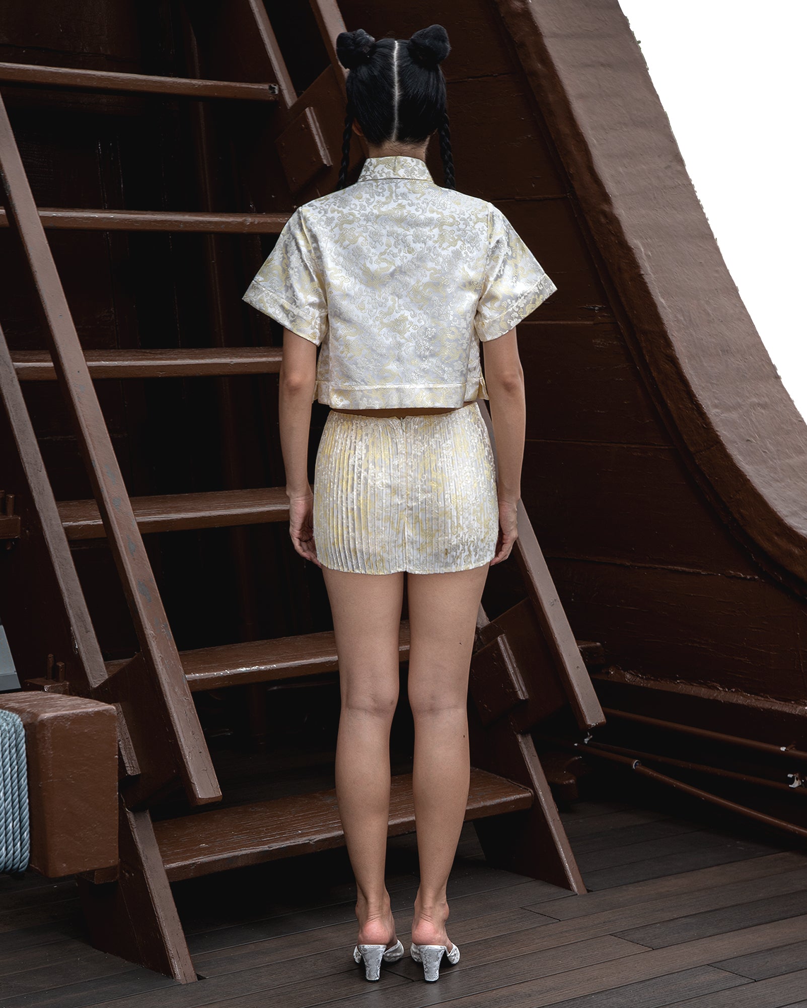 Baju Tang Krop (White Sun Dragon)