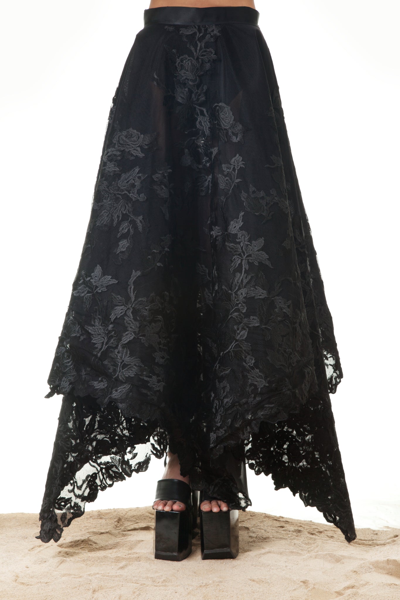 Saputangan Lace Skirt