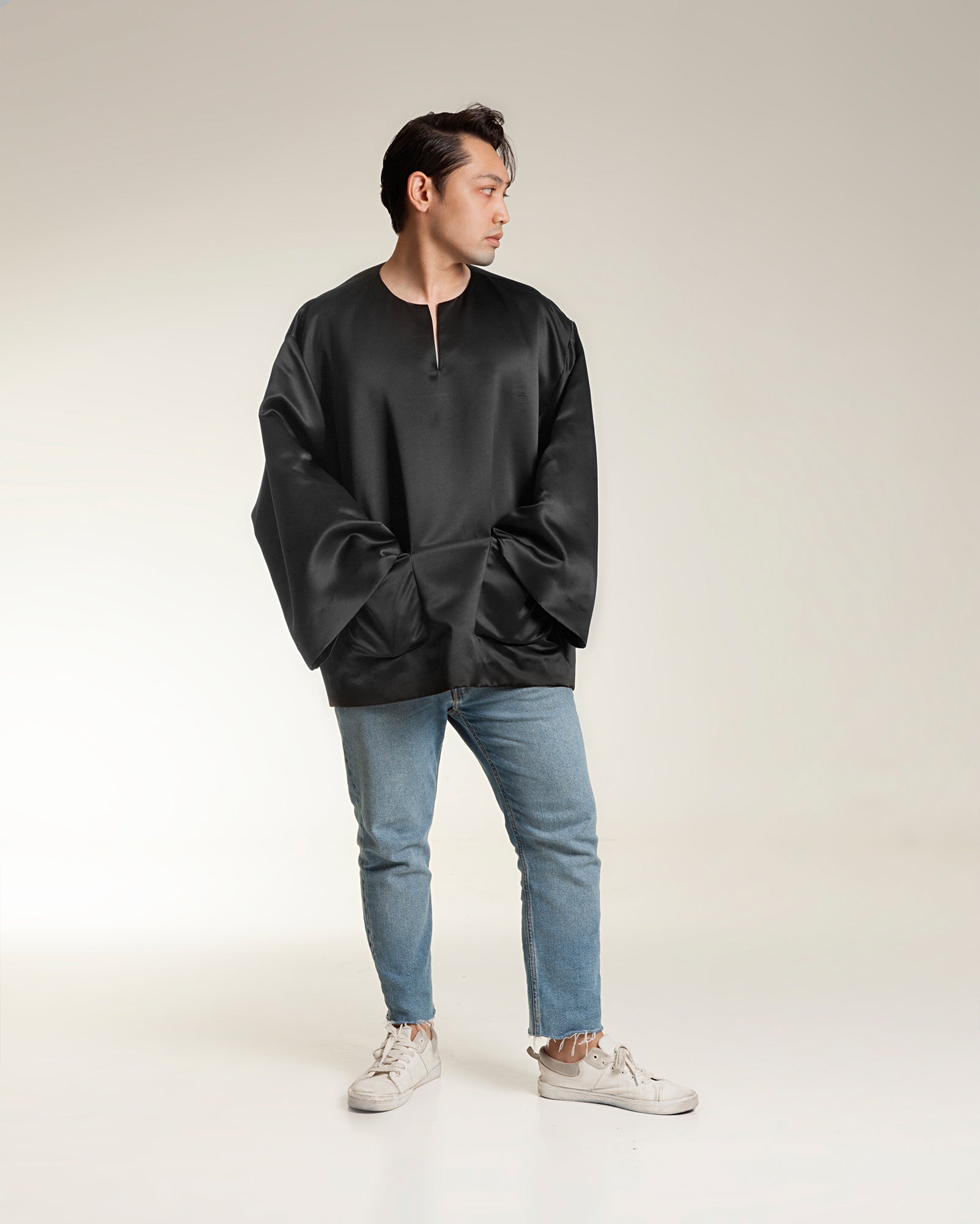 Baju Oversaiz Teluk Belanga (Black)
