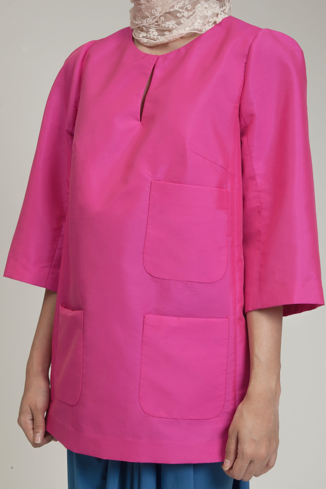 Fuchsia Female Baju